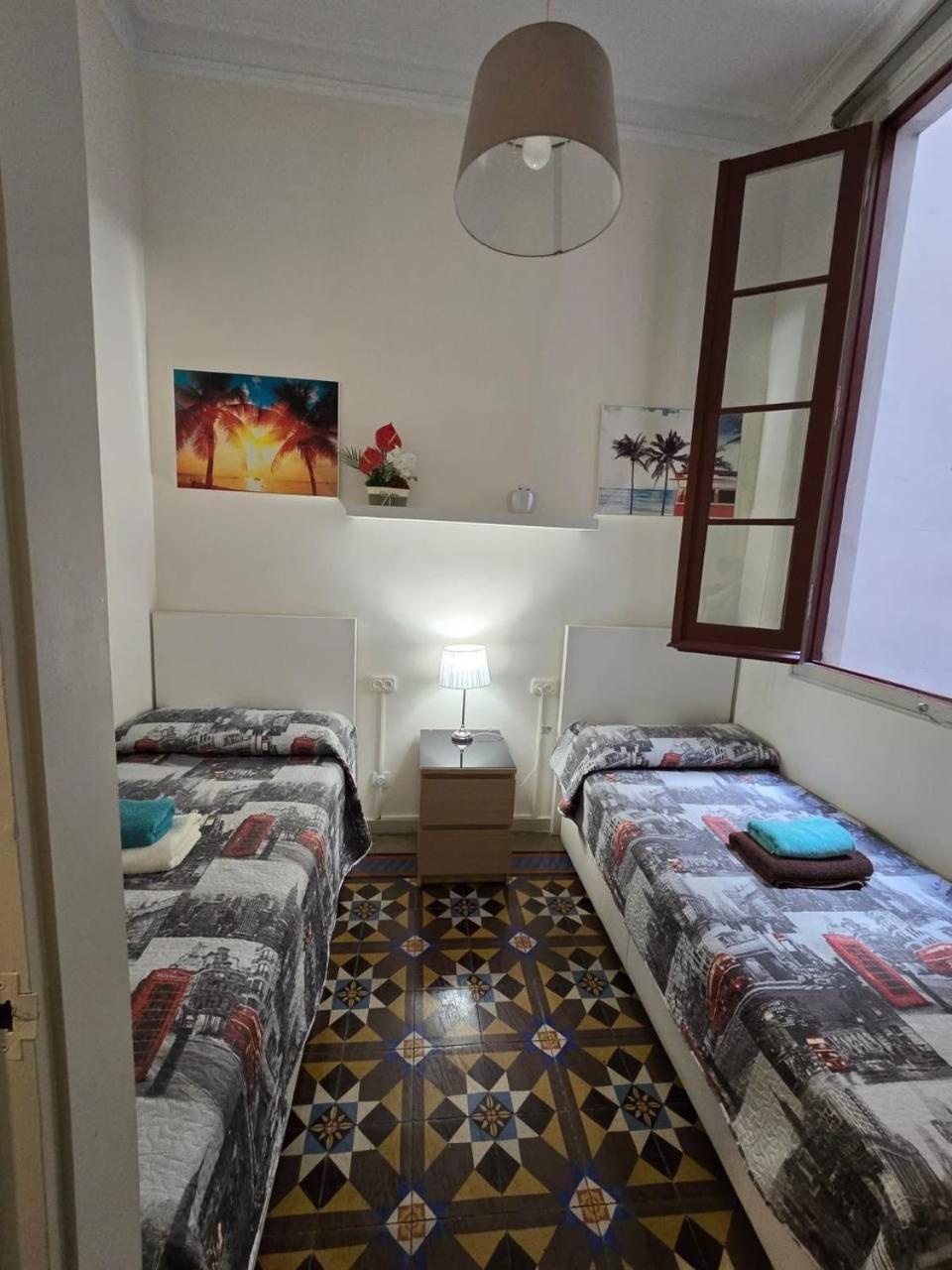 Rooms Rumila Barcelona Exterior photo