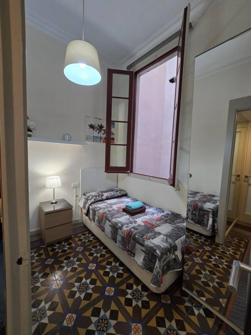 Rooms Rumila Barcelona Exterior photo